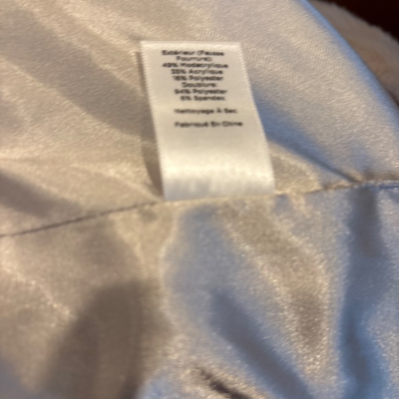 Women’s NWT Talbots Beige Faux Fur Mid Length  Vest Size M - Picture 5 of 6